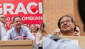 vargas lleras + petro + colombia