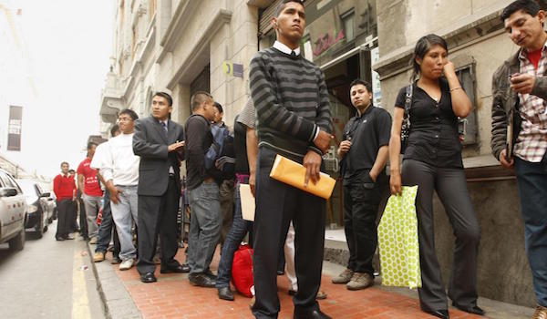 Historias detrás de un CV. La búsqueda de trabajo de los jóvenes peruanos – Por Alejandra Dinegro Martínez