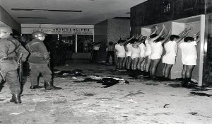 De Tlatelolco a Ayotzinapa, la misma cerrazón del Ejército