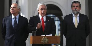RenunciaCarabineroPiñera