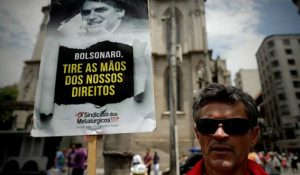 _105743558_protestofernandobizerrajrepa