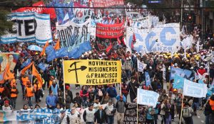 Movimientos sociales CCC CTEP Barrios de Pie
