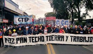los-movimientos-sociales-realizan-una-cuarta-marcha-por-san-cayetano-762726
