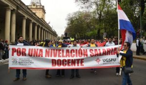docentes UNA Paraguay