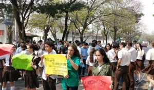 estudiantes secundarios paraguay