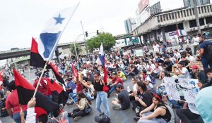 Panamá protesta reformas constitucionales