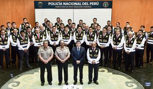 Perú policía