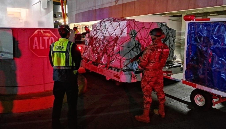 México | Llegaron las primeras 7 mil dosis de vacuna china contra el Covid- 19 - NODAL