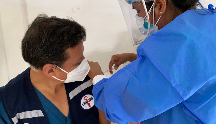 Vacunación Perú NODAL