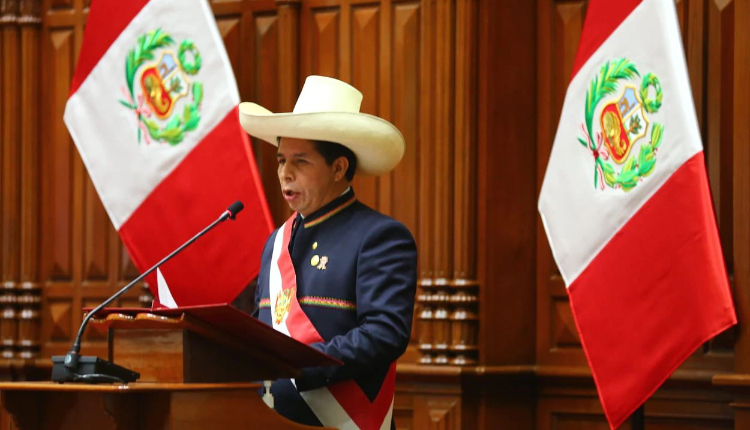 Castillo critica la presencia española en el Perú en su toma de posesión Discurso de asunción de Pedro Castillo como Presidente del Perú - NODAL