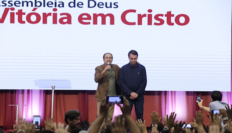 Bolsonaro pide apoyo a pastores evangélicos ante la “amenaza socialista” -  NODAL
