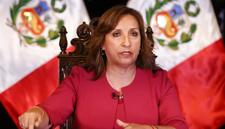 Perú | Fiscalía investiga a Dina Boluarte por lavado de activos, organización criminal y financiamiento ilícito