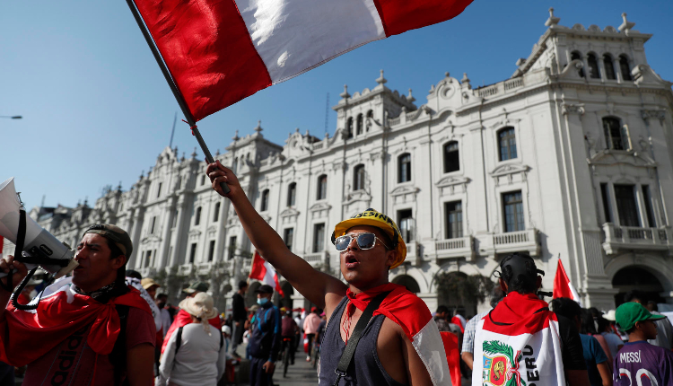 https://www.nodal.am/wp-content/uploads/2023/02/Peru-marchas1.jpg