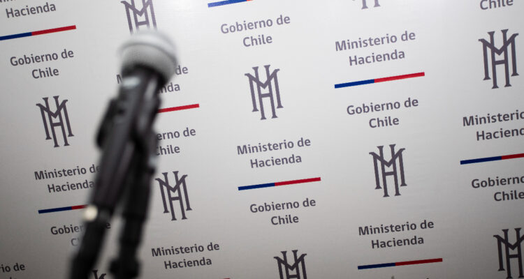 https://www.nodal.am/wp-content/uploads/2024/01/ministerio-de-hacienda-750x400-1.jpg