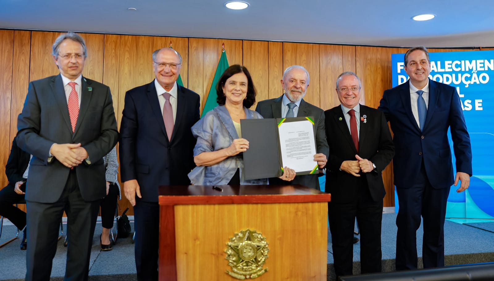 Imagen del artículo: Brasil | El Gobierno anunció la producción de la primera vacuna nacional contra el dengue