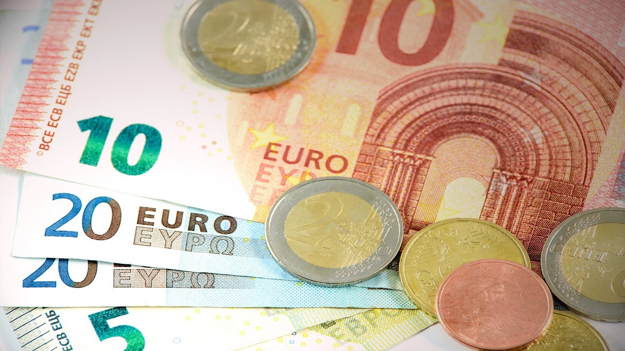 https://www.nodal.am/wp-content/uploads/2025/02/euros34.jpg