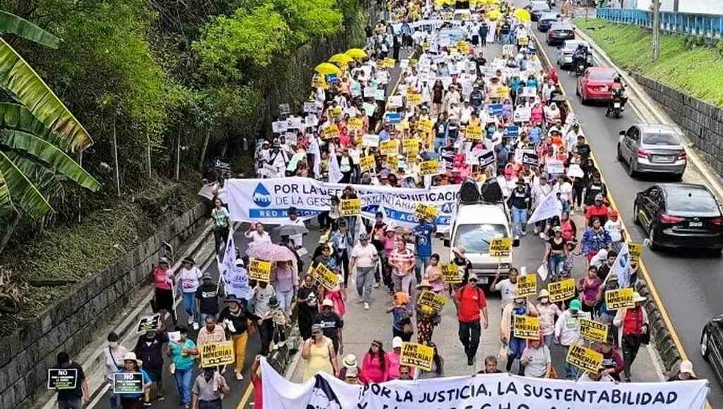 salvador-marcha-trabajadores-1-1