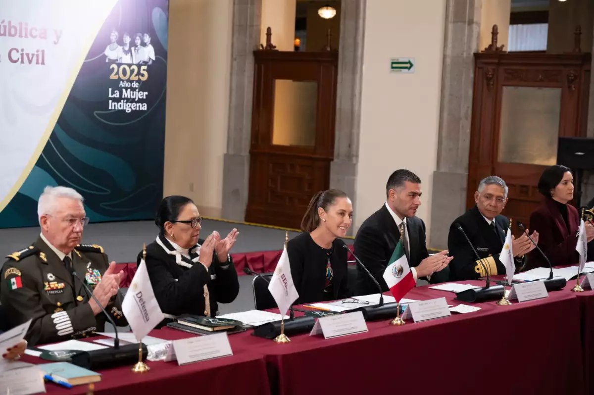 México | Claudia Sheinbaum participó junto a gobernadores en el Consejo Nacional de Seguridad para trabajar contra la extorsión